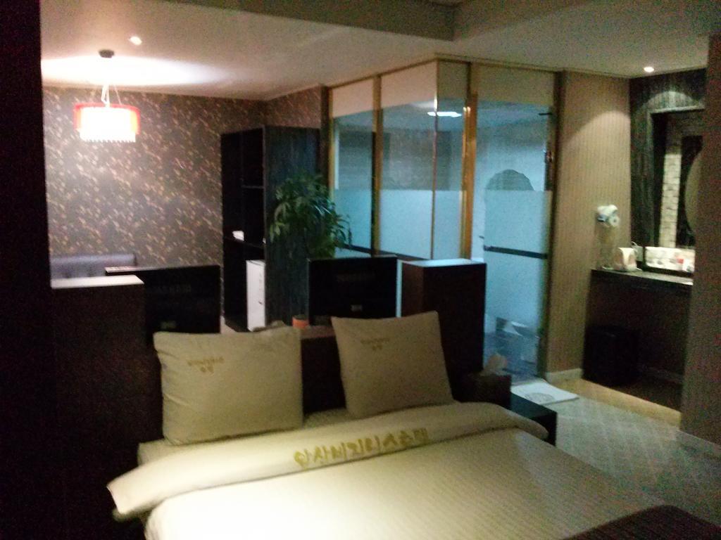 Apsan Business Hotel Daegu Quarto foto